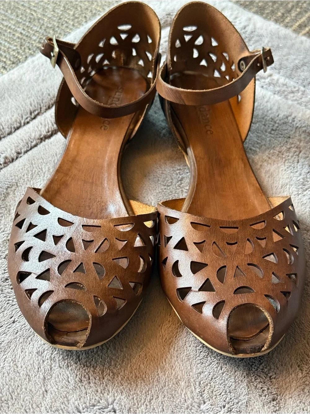 Sundance Brown Laser-Cut Peep-Toe flat Ankle Strap Sandals. 40 made in Italy. - Picture 3 of 16